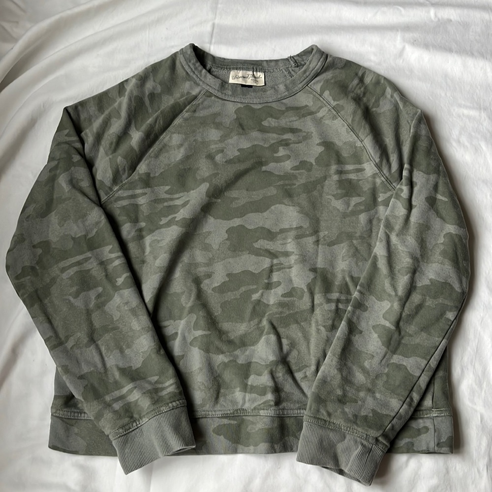 Camo Crew Neck Sweatshirt